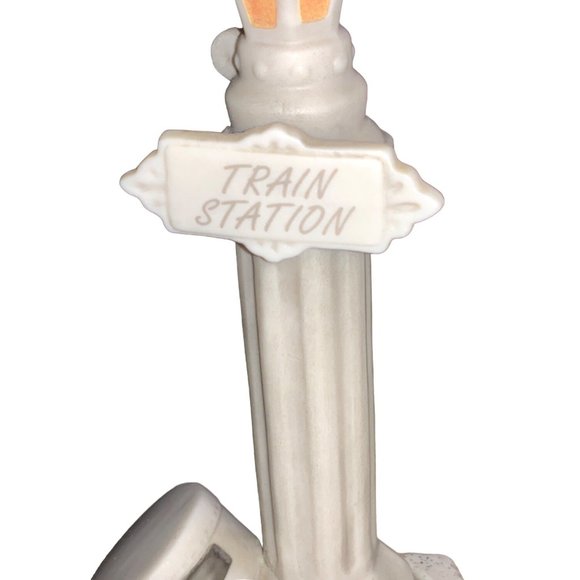 Enesco Bisque 1997 "We've Only Just Begun" Limited Edition Figurine 296058 - Picture 6 of 11